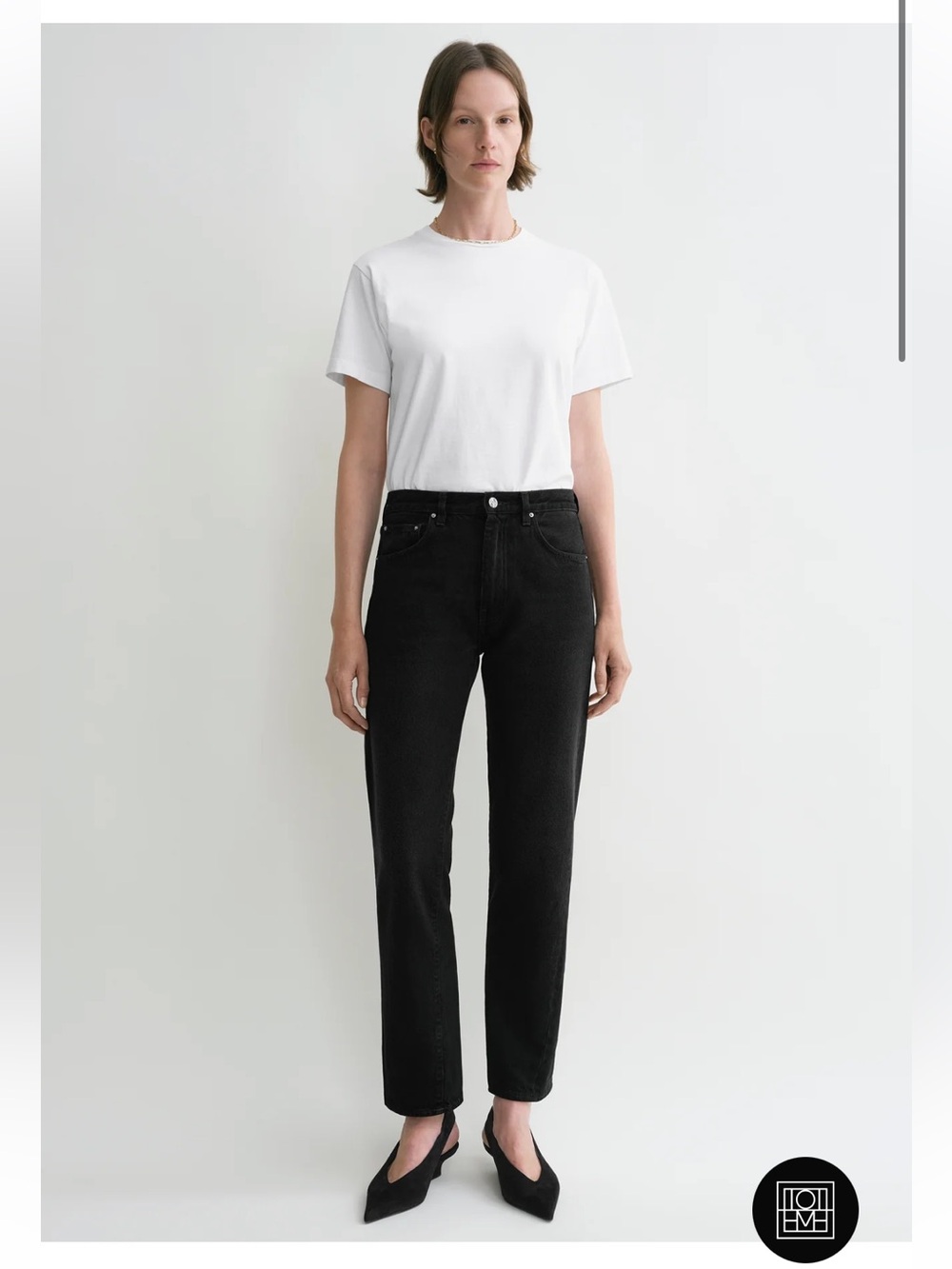 Zara Black Straight Leg Jeans — High-Rise Style